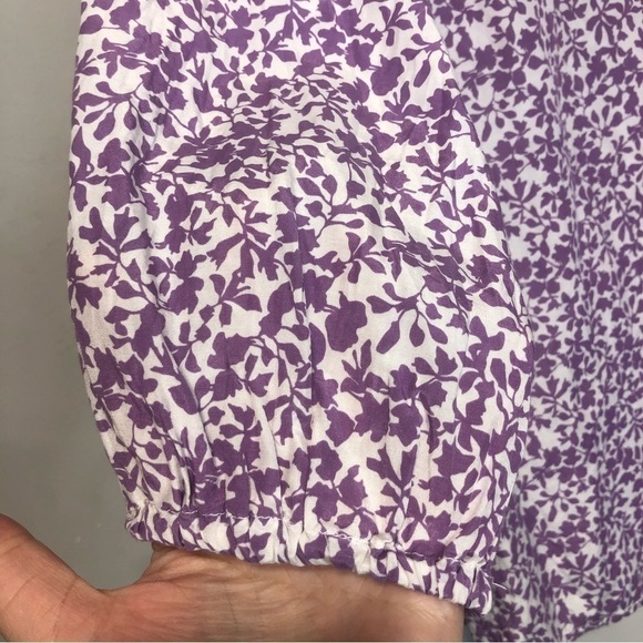 Banana Republic Floral Silk Lazer Cut Out Blouse, size XS - Picture 4 of 9